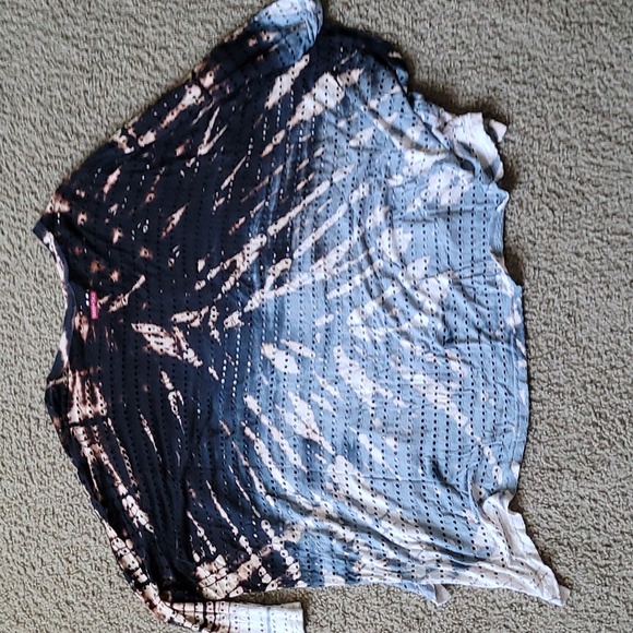 Hard Tail Forever Hole Punch Tunic Pullover - Picture 6 of 6